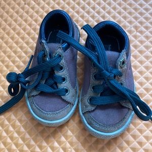 5C baby shoes
